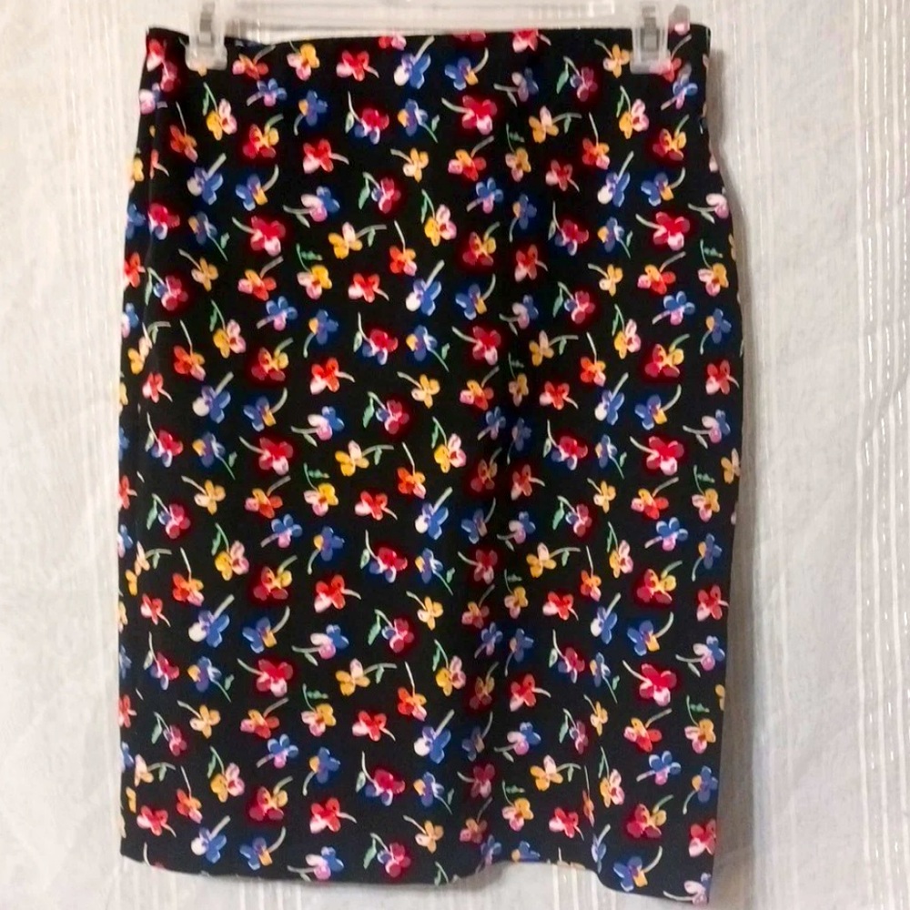 Philosophy Floral Skirt with Zipper Closure